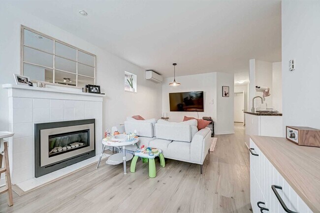 property at 1458 Bayview Ave