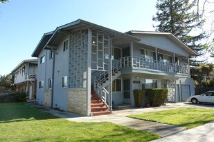 4525 Moorpark Ave Apartments