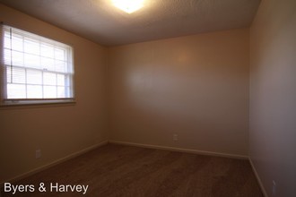 105 Tandy Dr in Clarksville, TN - Building Photo - Building Photo