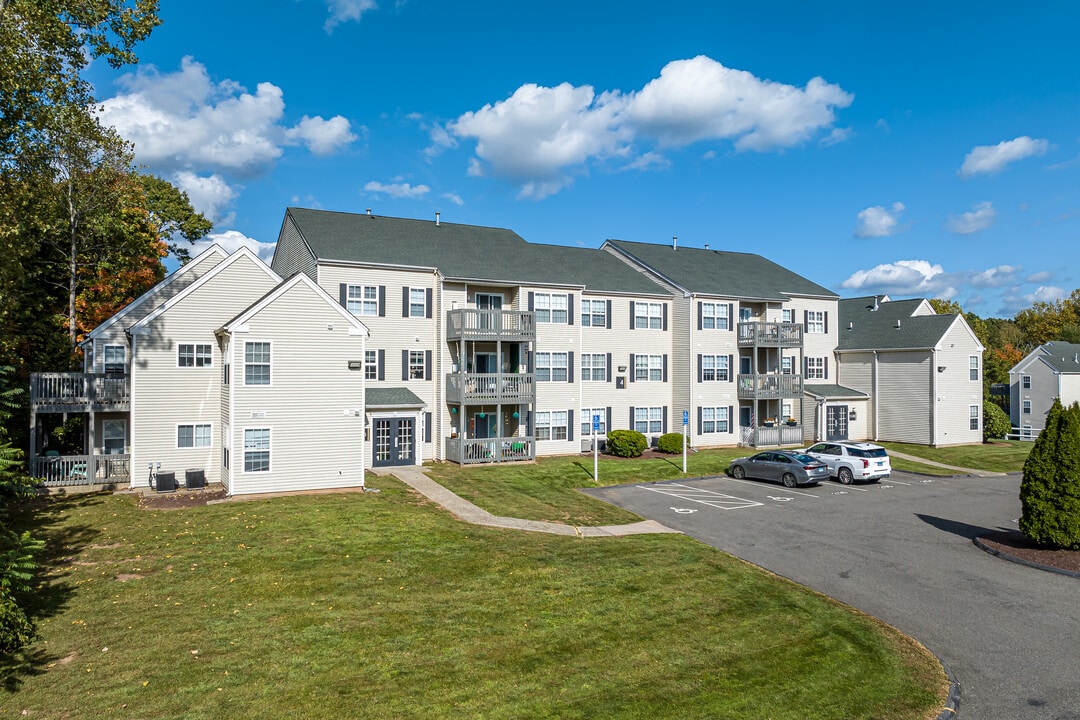 Welcome to Windshire Terrace! in Middletown, CT - Building Photo