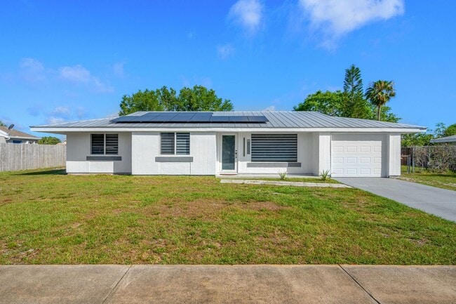 property at 1310 Mariposa Dr NE