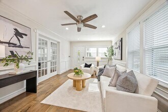 2028 Gostick St in Houston, TX - Building Photo - Building Photo