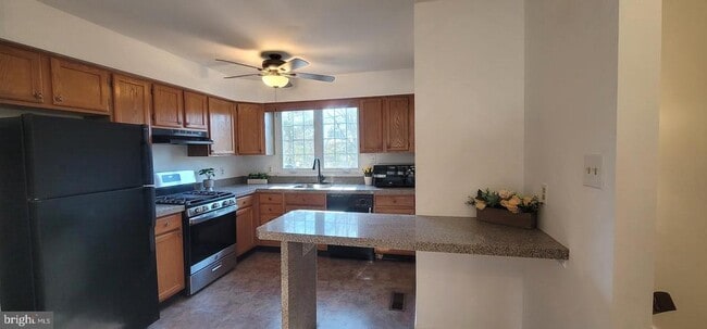 property at 10 Woodfield Dr