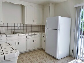 201 Benjamin Ave in Pittsburg, CA - Building Photo - Building Photo