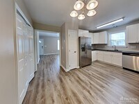 404 Flaherty Ave photo'