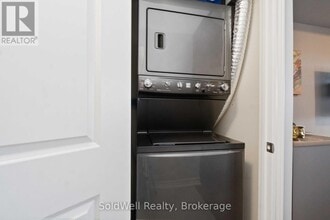 650 Sauve St in Milton, ON - Building Photo - Building Photo