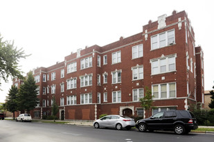 5735 W. Washington Blvd in Chicago, IL - Building Photo