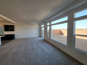5866 Aurora Gold Ave in Las Vegas, NV - Building Photo - Building Photo