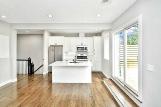 14 Rockland St in Boston, MA - Building Photo - Building Photo