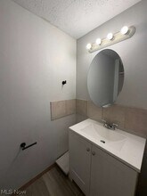 3028 W 104th St in Cleveland, OH - Building Photo - Building Photo