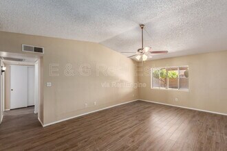 2113 N Los Altos Dr in Chandler, AZ - Building Photo - Building Photo
