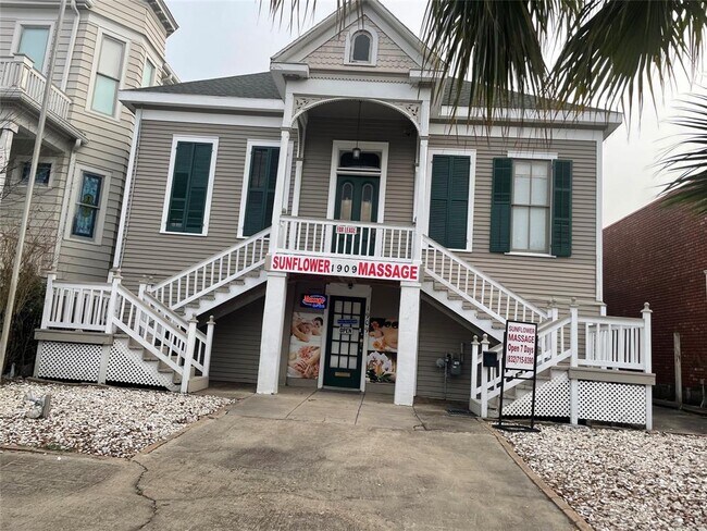 property at 1909 Broadway Avenue J