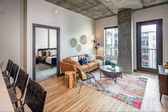 The Local Tempe Luxury Apartments in Tempe, AZ - Foto de edificio - Building Photo