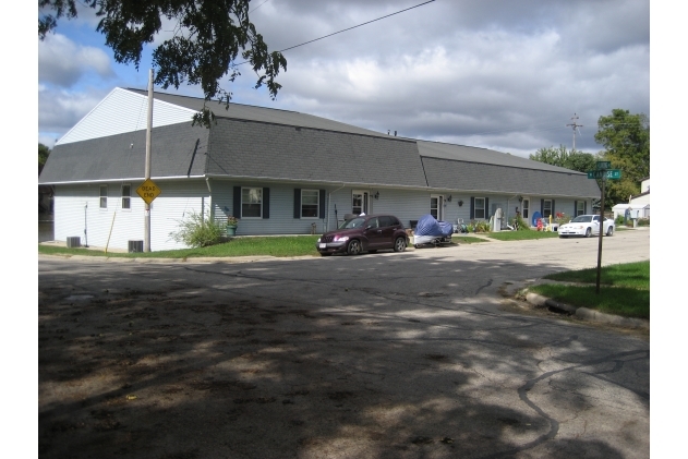 The Landing Apartments in Jefferson, WI - Building Photo