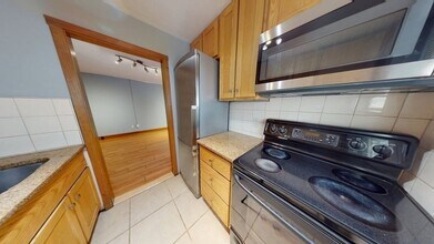 306 Savin Hill Ave, Unit 2 in Boston, MA - Building Photo - Building Photo