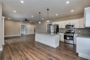 4597 NY-31 in Clay, NY - Building Photo