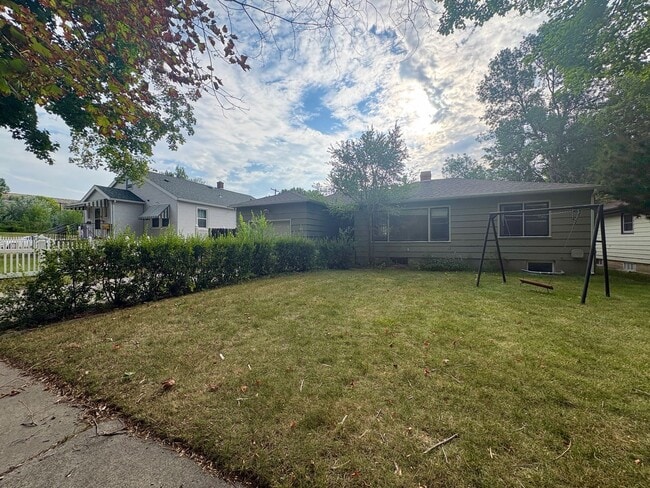property at 2419 Pine St