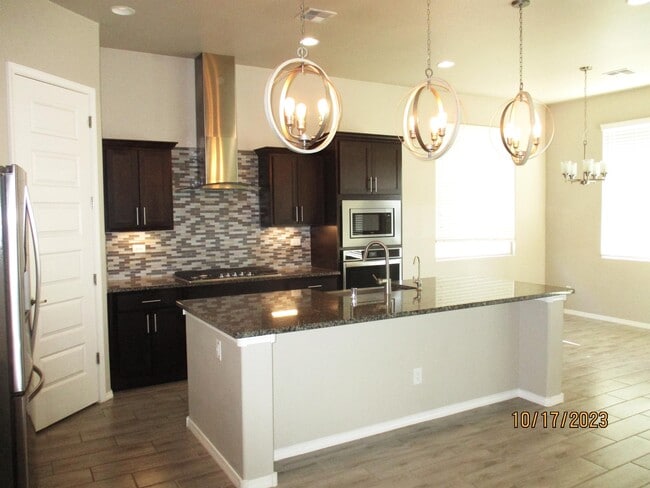 7050 Crystal Dr NE in Rio Rancho, NM - Building Photo - Building Photo