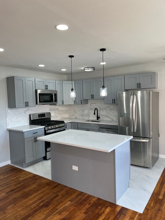 924 Stuyvesant Ave, Unit P1 in Irvington, NJ - Building Photo