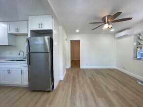 302 N Tamarind Ave in West Palm Beach, FL - Building Photo - Building Photo