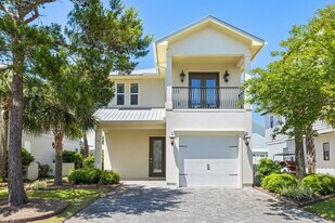 56 Penelope St in Miramar Beach, FL - Building Photo