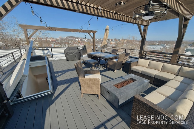 1719 D St NE in Washington, DC - Building Photo - Building Photo