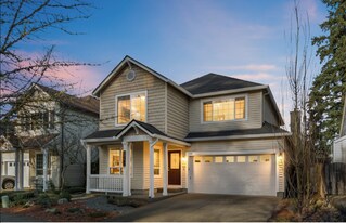 1328 NE Parkside Dr in Hillsboro, OR - Building Photo