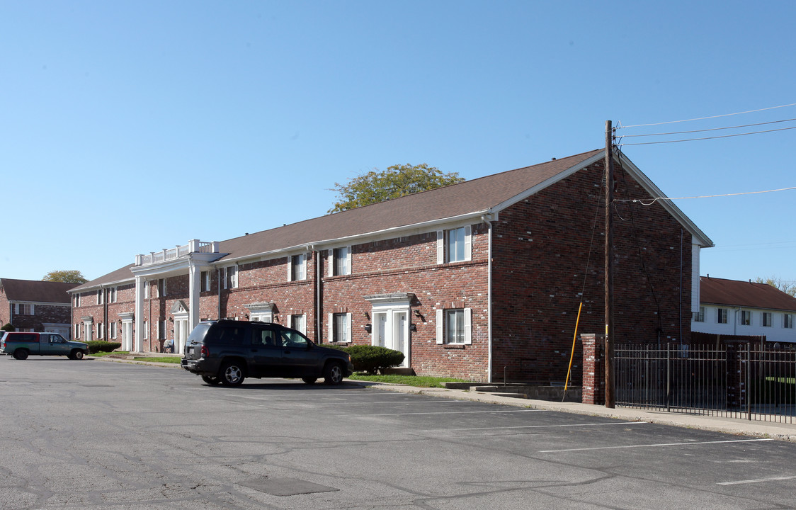 Charleston East Apartments in Indianapolis, IN - Building Photo