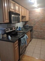 234 Western Ave, Unit 1 Apartamentos