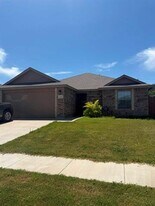 5749 Foxfire Dr in Abilene, TX - Building Photo