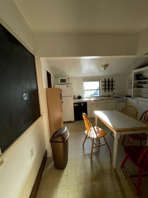 505 Dryden Rd in Ithaca, NY - Foto de edificio - Building Photo