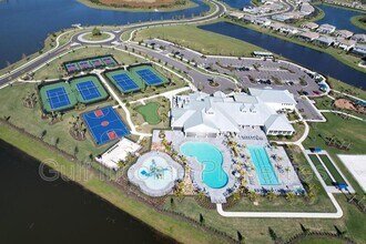 15122 Misty Water Xing in Bradenton, FL - Building Photo - Building Photo