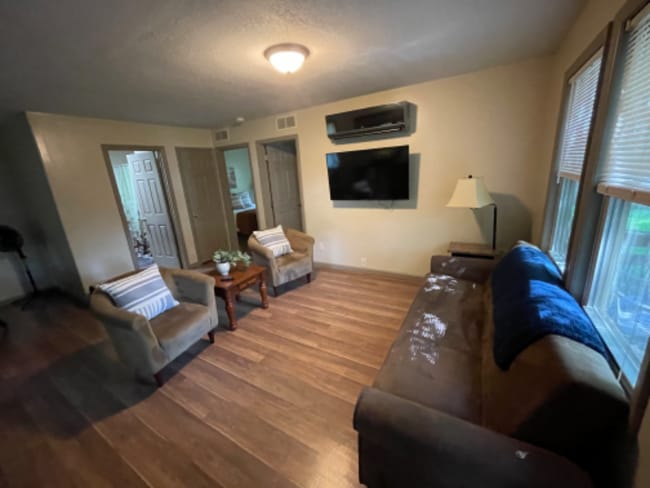 121 Voncannon Dr in Johnson City, TN - Building Photo - Building Photo