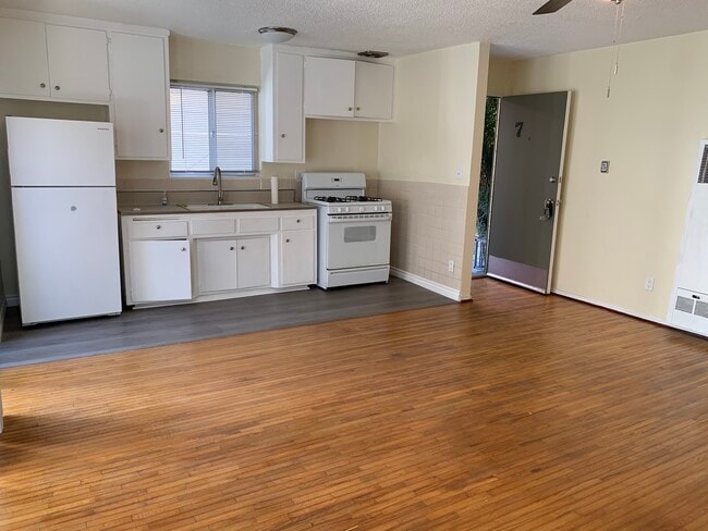 1731 Silver Lake Blvd in Los Angeles, CA - Building Photo - Building Photo