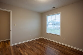 Park Street in Kannapolis, NC - Foto de edificio - Interior Photo