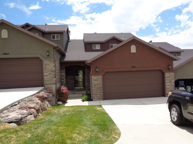 property at 3813 W Sage Vista Ln
