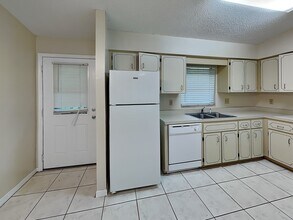 32718 Blossom Ln in Leesburg, FL - Building Photo - Building Photo