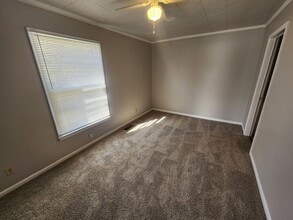 1103 Main St in Clarksville, TN - Building Photo - Building Photo