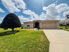 15596 SW 13th Cir in Ocala, FL - Foto de edificio - Building Photo