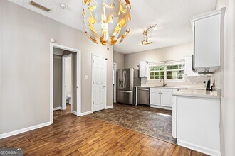 6677 Sunset Hills Blvd in Rex, GA - Building Photo - Building Photo
