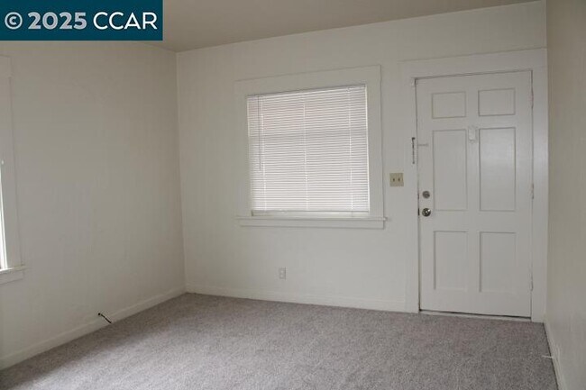 5918 Alameda Ave in Richmond, CA - Building Photo - Building Photo