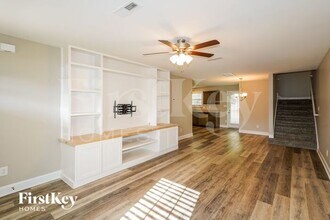 1086 Whitney Dr in Clarksville, TN - Building Photo - Building Photo