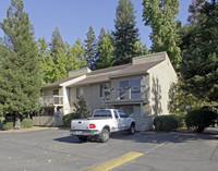 Meadow Wood Condo Apartments in Marysville, CA - Building Photo - Building Photo