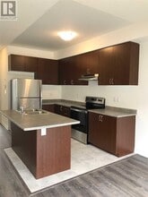 21 Hills Thistle Dr in Wasaga Beach, ON - Building Photo - Building Photo