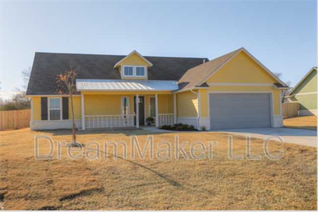 property at 3043 SE 34th St