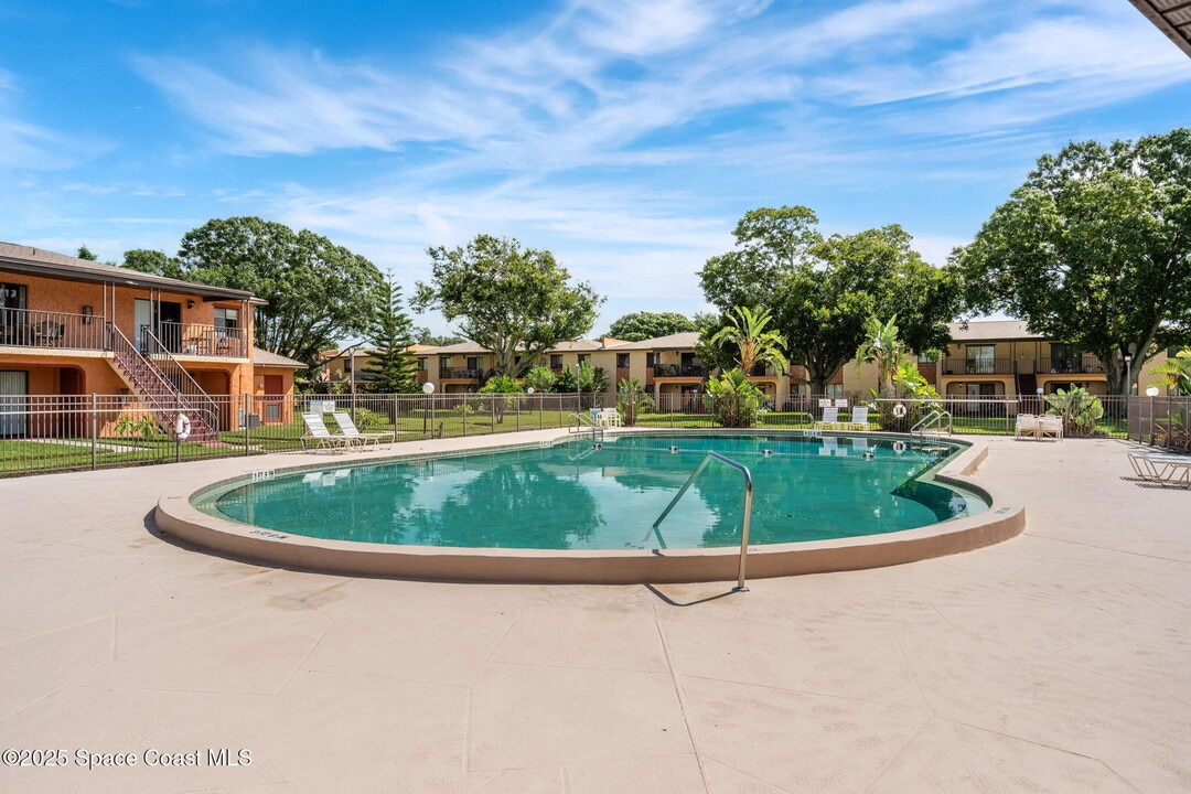 251 San Juan Cir in Melbourne, FL - Building Photo