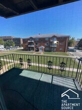 1639 Oakwood Ave in Des Plaines, IL - Foto de edificio - Building Photo