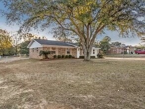 1200 Dean Church Rd in Ozark, AL - Building Photo - Building Photo