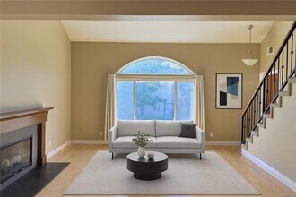 1802 Vanderbilt Ln in Redondo Beach, CA - Building Photo - Building Photo