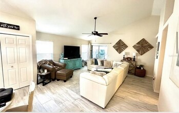 6442 Barberry Ct in Lakewood Ranch, FL - Building Photo - Building Photo